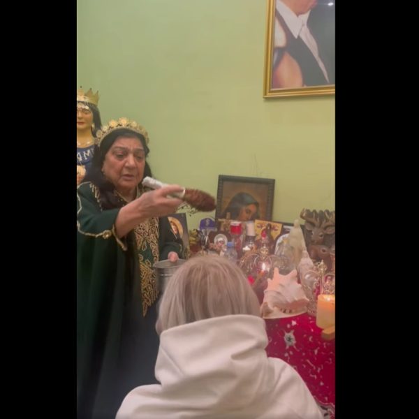 Campina Maria vindeca cu har