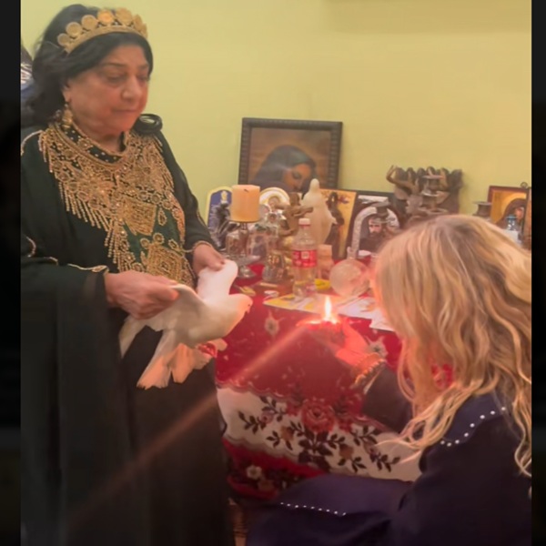 Regina Campina e langa tine